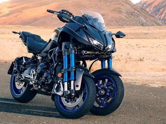 Yamaha зробила дивний триколісний спортбайк