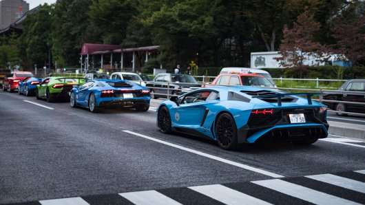 Парад Lamborghini в Японії — дощ не перешкода!