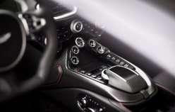 Астон Мартін представив нове спортивне купе Vantage