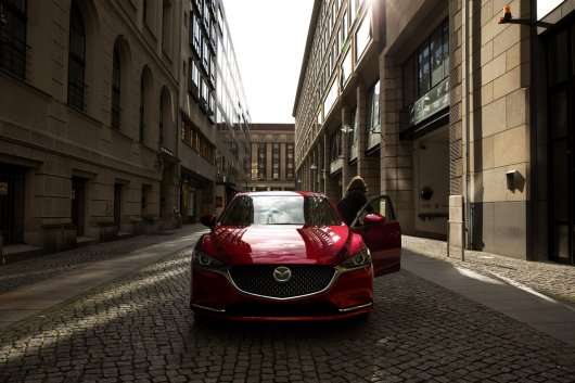 Показана рестайлінгова версія Mazda6: Офіційно