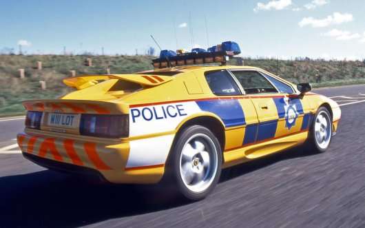 Самі круті поліцейські машини в світі