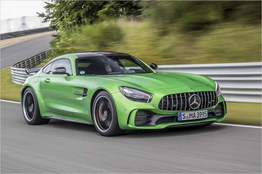 Вікторина: Відповідь: Mercedes-AMG GT-R