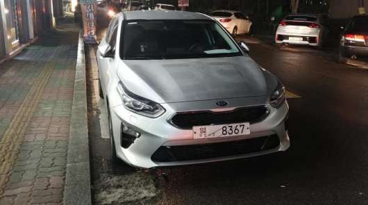 Kia Ceed нового покоління сфотографований без камуфляжу