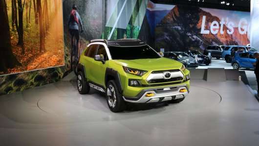 Новий кросовер 2019 Toyota RAV4 вийшов на тести