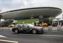 Мерседес почав навчати свої автономні автомобілі в Китаї