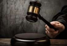 Суд позбавив дівчину прав, яких у неї не було