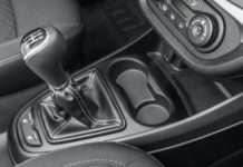 Автомобільна вікторина: Дізнайся автомобіль по коробці передач
