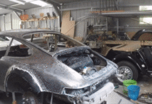 Півтора роки реставрації Порше 911 за 4 хвилини: Відео