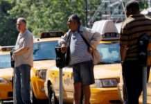 Автомобілі таксі зі всього світу