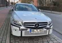 Мерседес готує для C-Клас нову оптику і не тільки