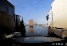 Відео: Водій цього «Уралу» просто ас