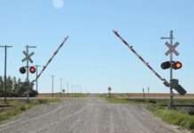 Мінтранс готовий підняти штрафи за перетин залізничних переїздів у 5 разів