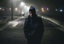 З 18 березня водії зобовязані надягати світлоповертаючі жилети