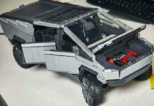 Tesla cybertruck за 18 000 рублів: іграшкова копія пікапа з трьох тисяч деталей
