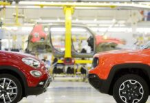 Дефіцит мікрочіпів вдарив по автовиробникам сильніше, ніж пандемія коронавірусу