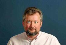 Китайська компанія xpeng представила суперзарядку для електромобілів