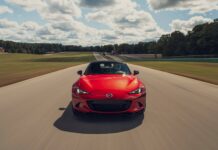 Міата проти гігантів: Mazda MX-5 Club 2024 на блискавичній лапі 2025