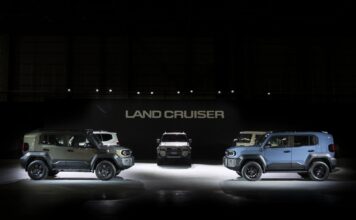 Японія демонструє сильні сторони на Токійській виставці, оскільки загроза з боку Китаю зростає