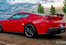 Ford Mustang Dark Horse проти GT: яка версія Mustang пропонує найкраще співвідношення ціни та якості?