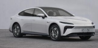 Dongfeng eπ 007: EV Produksi Massal Pertama Tiongkok Dengan Empat Motor Dalam Roda