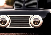 Revival della fibra di carbonio: SP40 Restomod Speedster