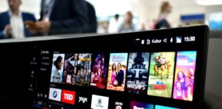 De evolutie van entertainment in de auto: van radio’s tot meeslepend gamen