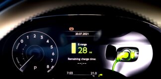 Bentley ricorda i SUV ibridi per il rischio di incendio legato alle batterie Samsung