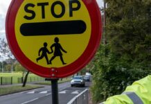 Шкільні переходи: керівництво для пішоходів та водіїв 🚦