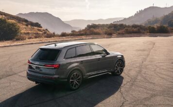 Вигідна покупка елітного позашляховика: чому б/в Audi Q7 дешевше нової Toyota RAV4