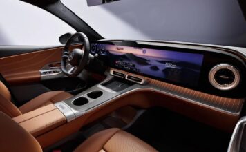 Дизайнер iPhone виступає за фізичне керування в автомобілях