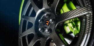 Carbon Revolution Входить до Управління через Зміну Ринку Електромобілів