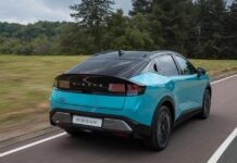 Nissan Відкладає Запуск Нової Електромобіля Leaf в Австралії Безстроково