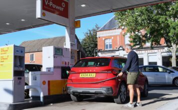 Зростання Цін на Паливо: Чому Ціни Зростають і Чого Водіям Варто Очікувати