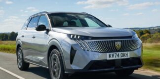Análise do Peugeot 5008: um SUV familiar refinado com opções elétricas