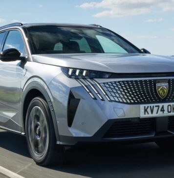 Peugeot 5008: Огляд Поліпшеного Сімейного SUV з Електричними Варіантами
