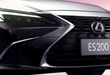 Lexus Оновлює Свою Початкову Седан Розкішшю: ES 200 Moon Shadow