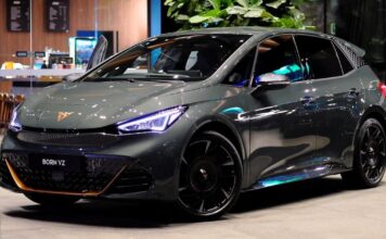 Cupra Born VZ: Єдиний Примірник в Австралії Підтверджує Невизначеність Майбутнього Електрохетчбека