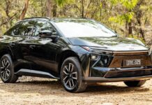 Toyota si klade za cíl zvýšit prodej elektrického SUV bZ4X