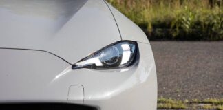 Against the Grain: Bagaimana Mazda MX-5 Menentang Kemunduran Mobil Sport Amerika