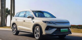 BYD vergroot het bereik en de laadsnelheid van Song Pro PHEV via nieuwe batterijtechnologie