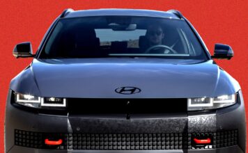 Hyundai Кидає Виклик Уповільнення Електромобілів: Продажі Ioniq 5 Зростають, Незважаючи на Скасування Пільг