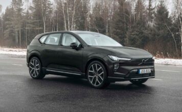 Volvo EX90 2027 року: дешевше, але не довше