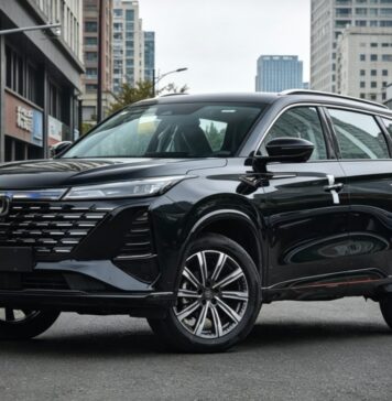 Changan обрушує ціни на гібриди