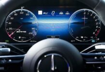 Mercedes rappelle 144 000 véhicules en raison d’un problème critique dans le logiciel du tableau de bord