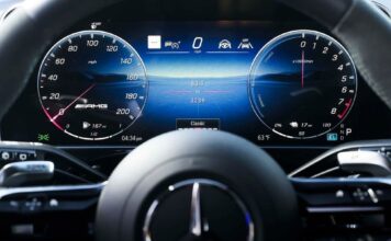 Mercedes відкликає 144 000 автомобілів через критичний збій у програмному забезпеченні панелі приладів