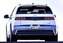 Kia та Hyundai інструктують 14 водіїв: паркуйте автомобілі на вулиці