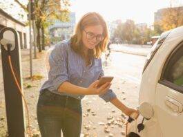 Por que o leasing de veículos elétricos na França por 100 euros está estagnado: o fator China e as regras de elegibilidade