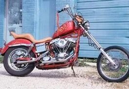 Harley-Davidson FXE Cherry Chopper del 1978 restaurato